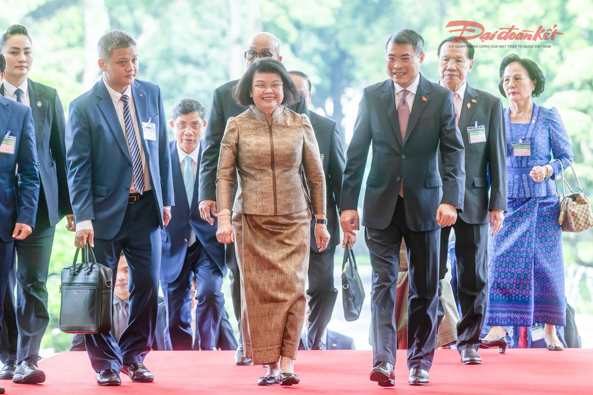 Thủ tướng Lê Minh Hưng và Chủ tịch Quốc hội Campuchia Samdech Khuon Sudary. Ảnh: Quang Vinh
