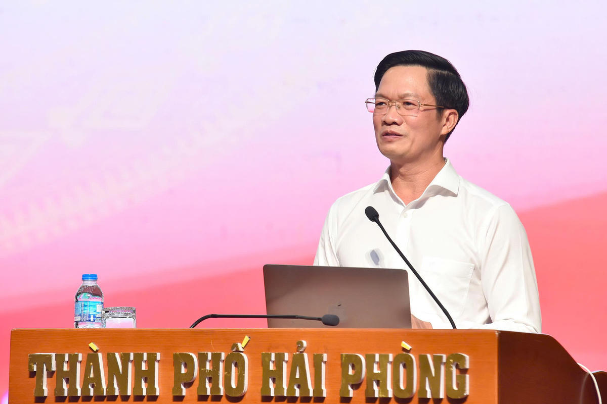 Phó Bí thư Thành ủy, Chủ tịch Ủy ban MTTQ Việt Nam TP Hải Phòng Phạm Văn Lập phát biểu khai mạc. Ảnh: Trung Kiên. 