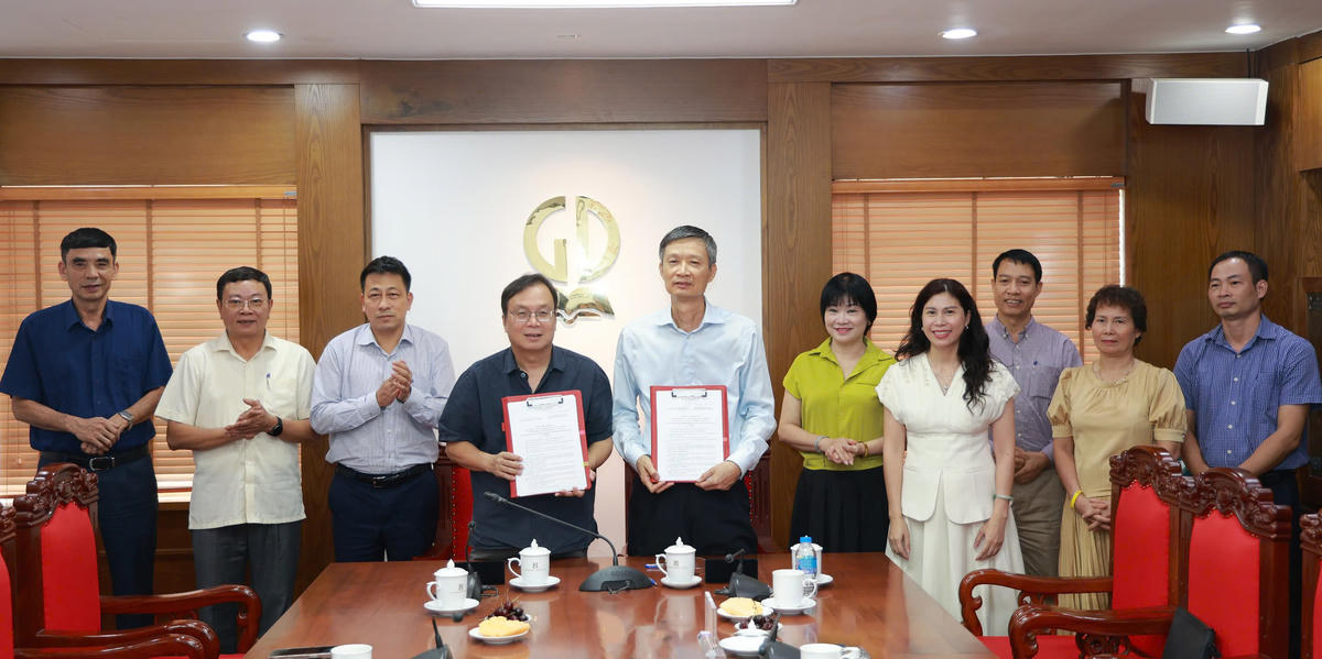 NXBGDVN và Hiệp hội Sách giáo dục và Học liệu điện tử Việt Nam ký kết Thoả thuận hợp tác về phối hợp rà soát, đánh giá chuyên môn và hoàn thiện sách điện tử, sách số, học liệu số.