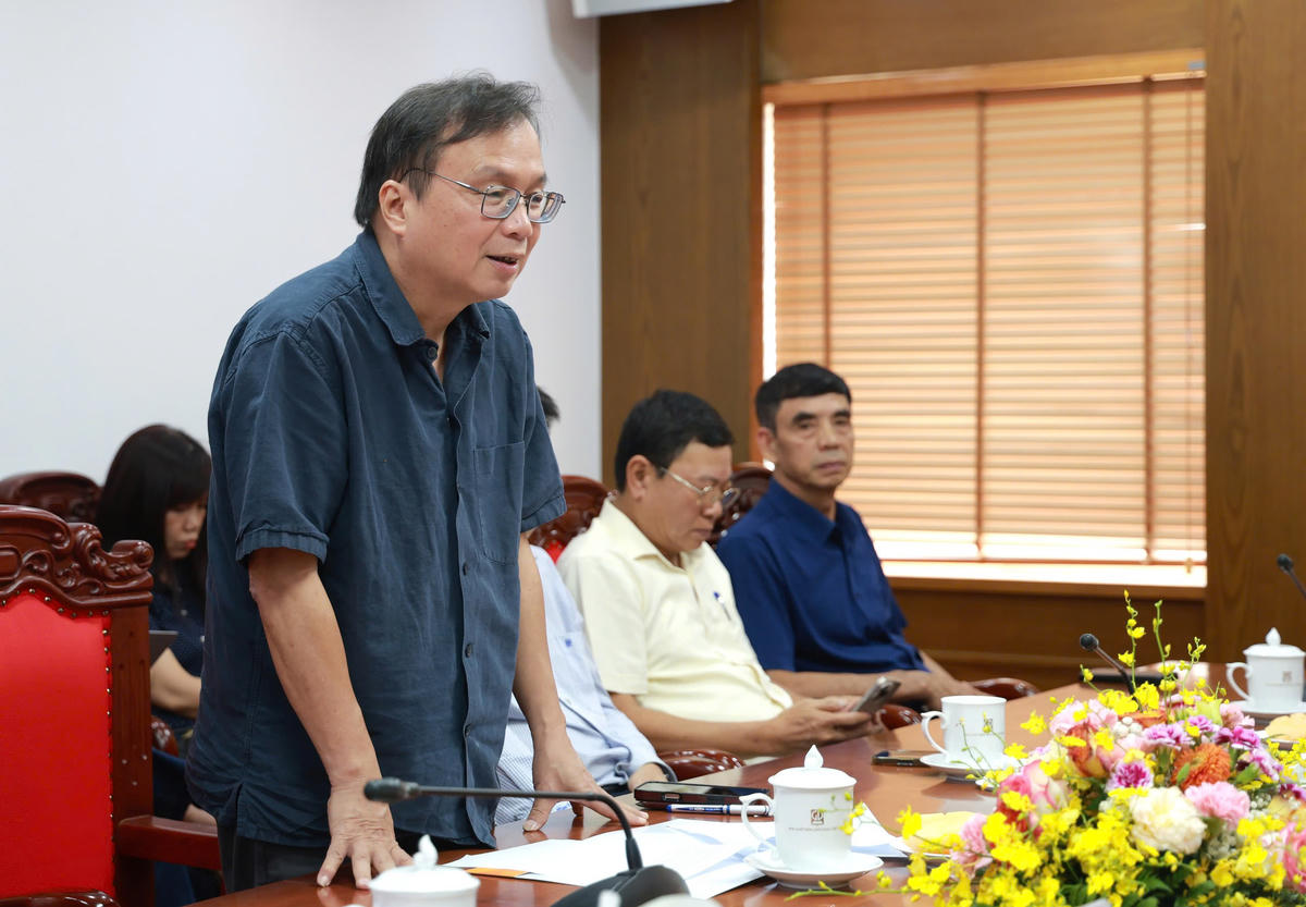 Ông Nguyễn Tiến Thanh, Chủ tịch Hội đồng thành viên kiêm Tổng Giám đốc NXBGDVN phát biểu tại buổi lễ.