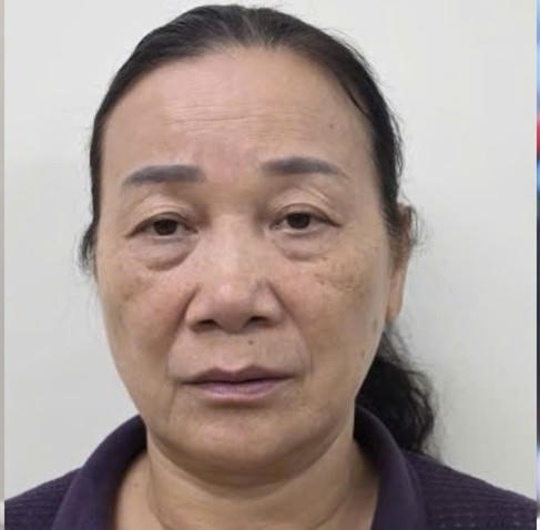 Bắt tạm giam Thứ trưởng Bộ Nông nghiệp và Môi trường Hoàng Trung về tội nhận hối lộ