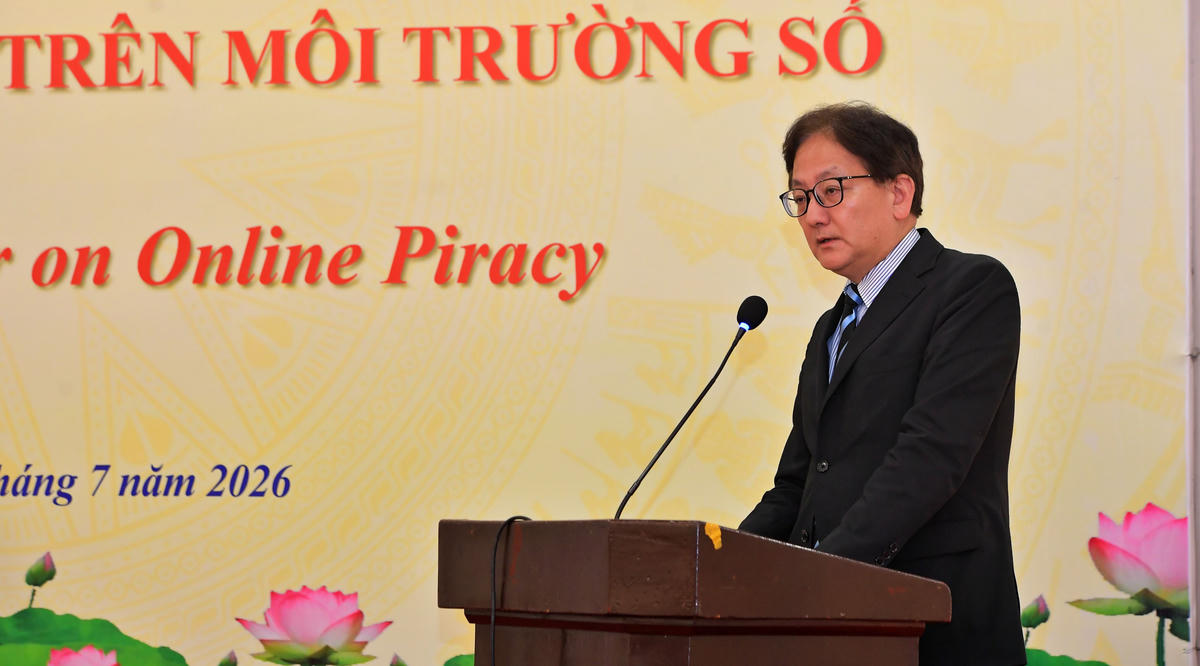 Cục trưởng Cục Bản quyền tác giả Nhật Bản Kawakami Toshihiro phát biểu tại hội thảo.