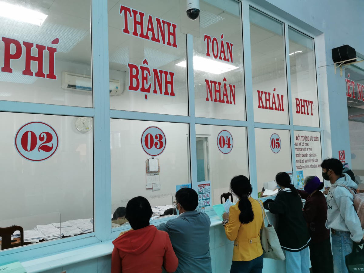 Khám chữa bệnh BHYT. Ảnh: BHXH VN
