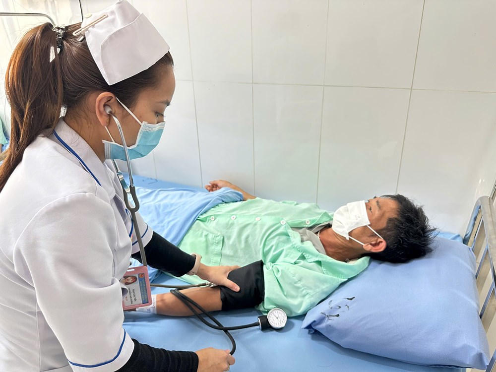 Bộ Y tế vào cuộc vụ 84 người nghi ngộ độc sau khi ăn bánh mì tại Lâm Đồng