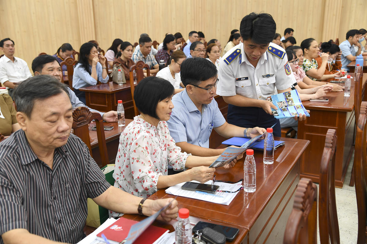 Xây dựng cơ chế để phát hiện, xử lý vi phạm khai thác IUU