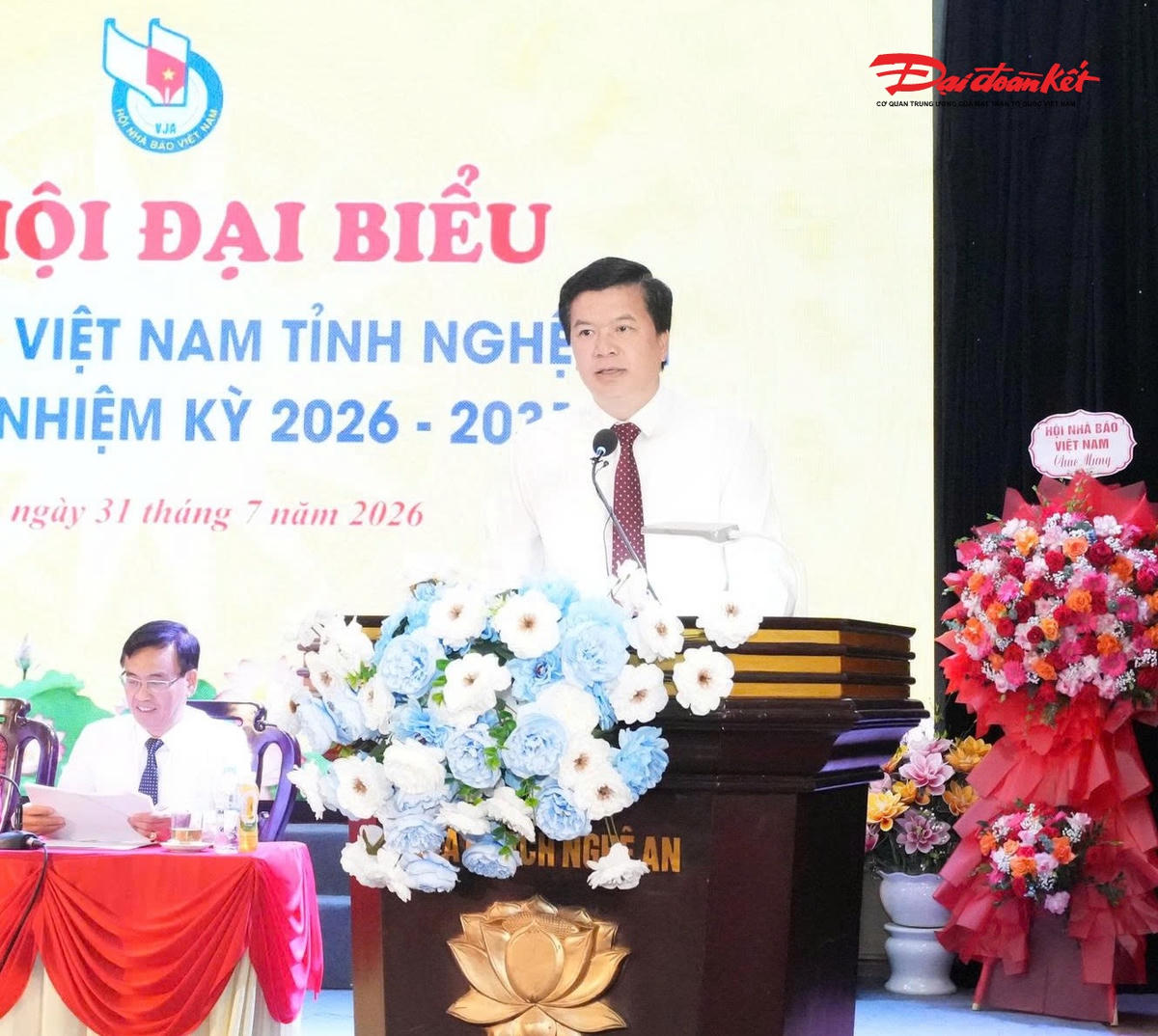 Đại diện lãnh đạo Ủy ban MTTQ tỉnh Nghệ An phát biểu chỉ đạo tại Đại hội. Ảnh: ĐB