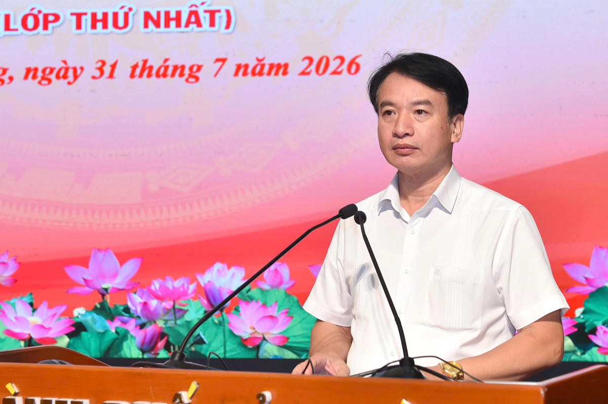 Phó Chủ tịch Thường trực Ủy ban MTTQ Việt Nam TP Hải Phòng Nguyễn Đức Tuấn phát biểu tại lễ bế mạc. Ảnh: Trung Kiên.