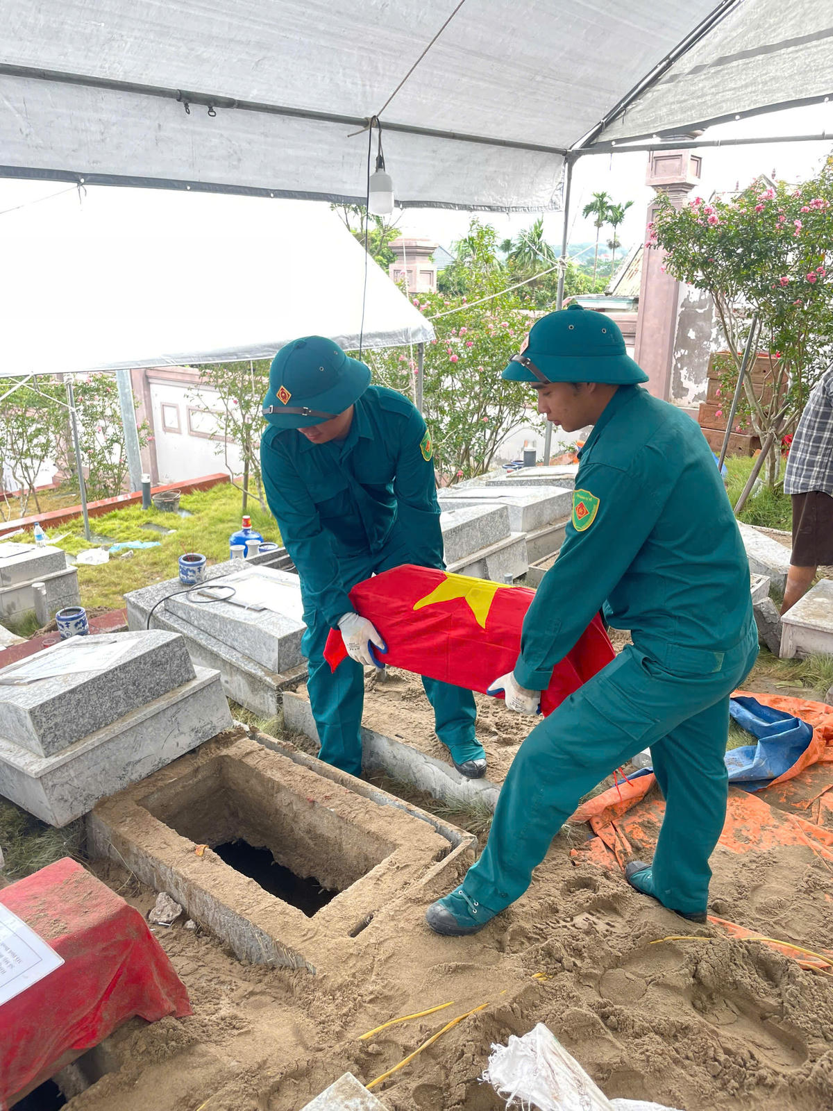 Thắp lên hy vọng từ những mẫu ADN liệt sĩ