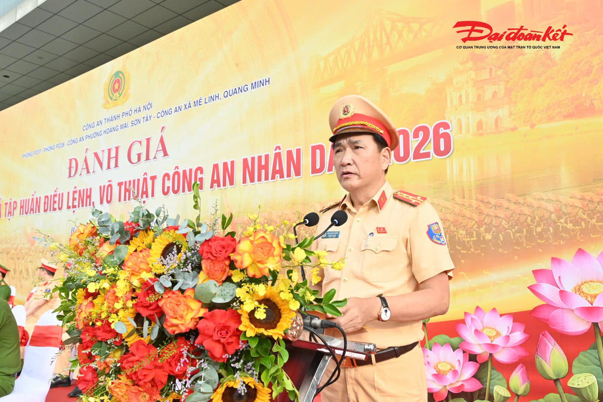 Phát biểu khai mạc, Đại tá Trần Đình Nghĩa, Trưởng phòng CSGT - đơn vị chủ trì tổ chức, cho biết, đợt kiểm tra được triển khai nghiêm túc theo Thông tư số 115 của Bộ Công an và Kế hoạch số 114 của Công an thành phố Hà Nội.