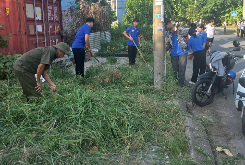Đà Nẵng: Đồng loạt ra quân tổng dọn vệ sinh môi trường