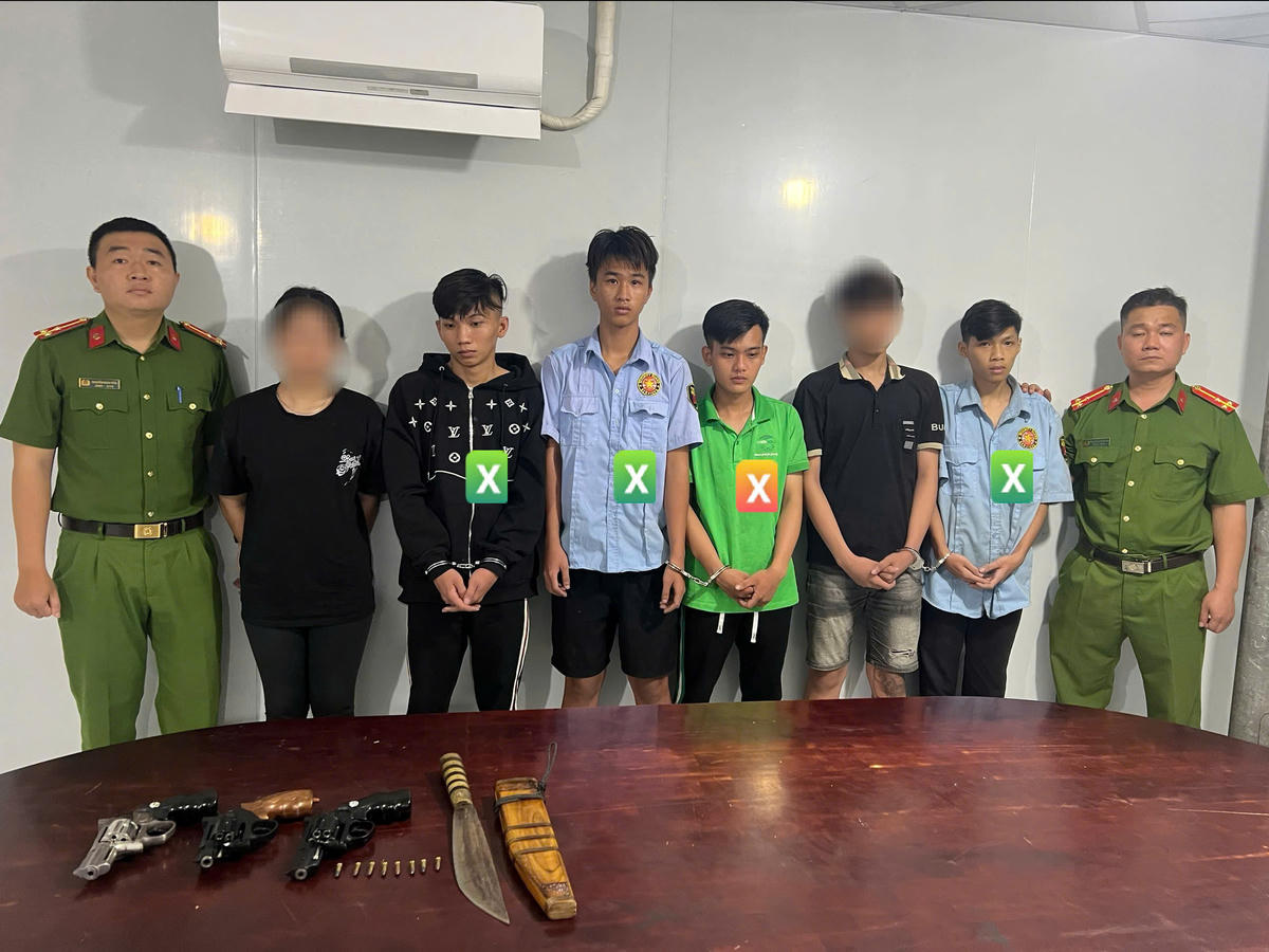 TPHCM: Công an thu giữ 3 khẩu súng trong vụ 'gây rối trật tự công cộng'