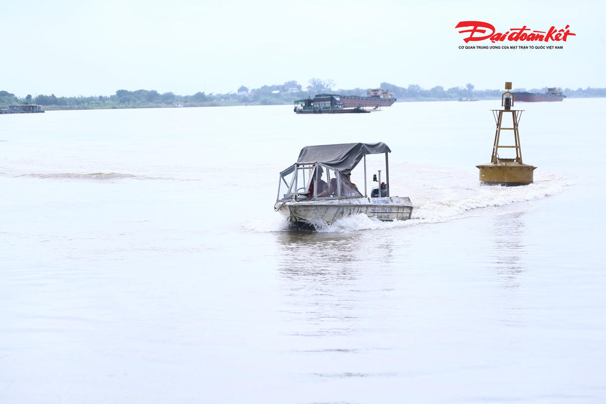 Ông Khánh mong rằng, dữ liệu sẽ tiếp tục được cập nhật đầy đủ để cơ quan chức năng quản lý chặt chẽ tất cả các bến bãi. Khi những bến hoạt động không đúng quy định được phát hiện và xử lý kịp thời thì sẽ tạo môi trường kinh doanh công bằng, góp phần bảo đảm trật tự, an toàn giao thông đường thủy và hạn chế tình trạng hoạt động trái phép.