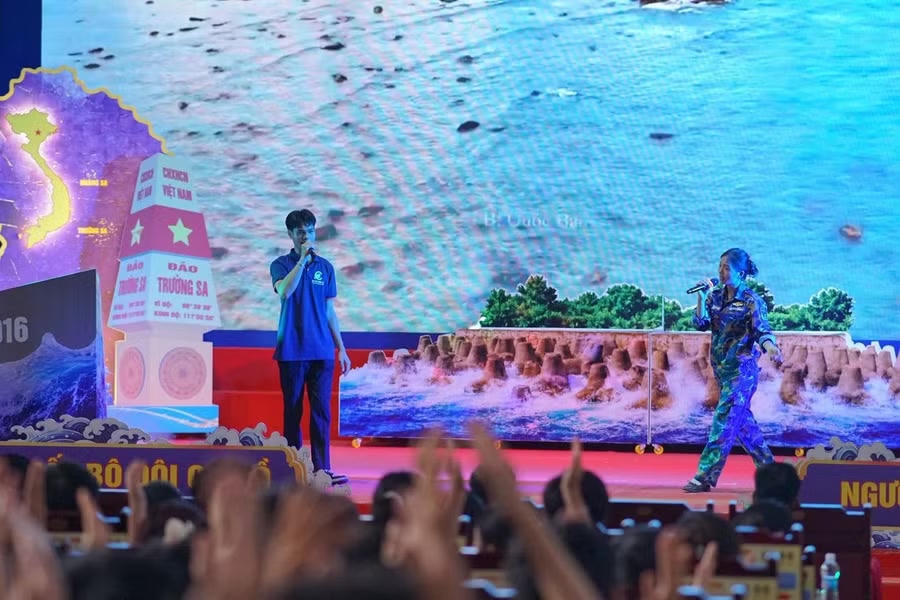  Trường Đại học Điện lực bồi dưỡng lòng yêu nước cho sinh viên
