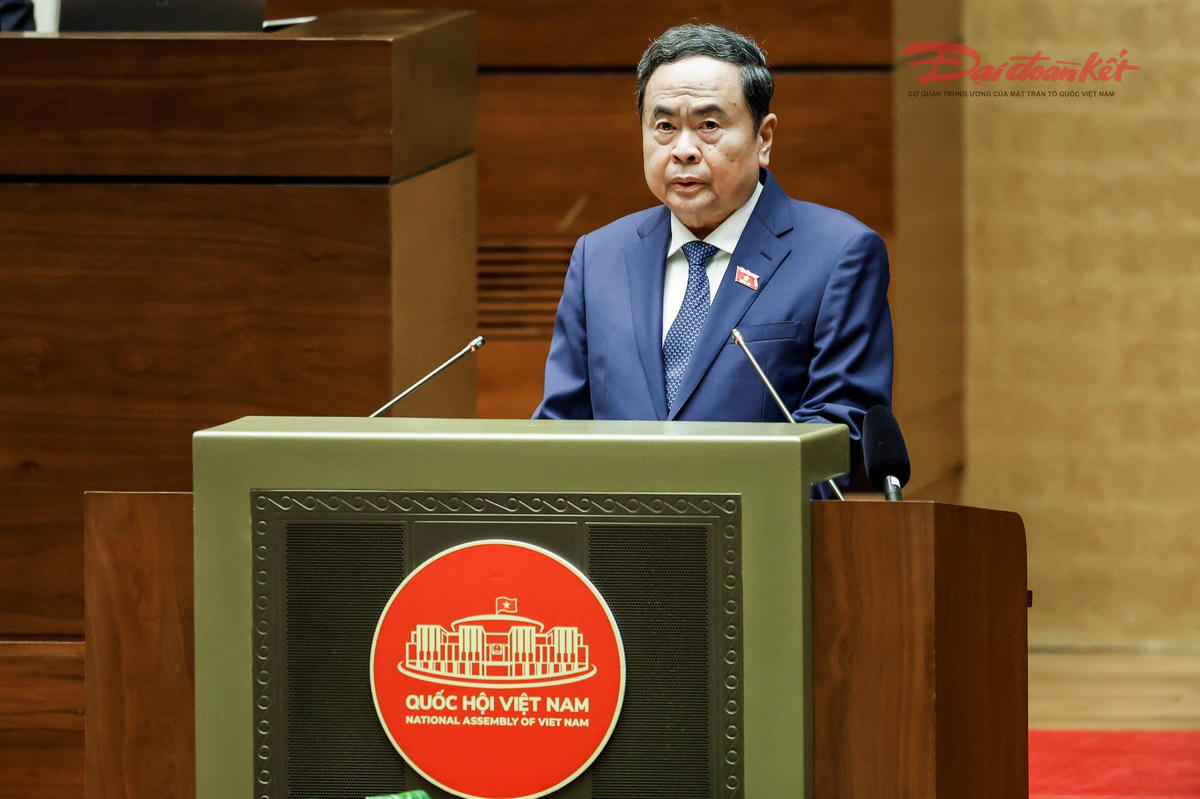 Chủ tịch Quốc hội phát biểu khai mạc kỳ họp không thường lệ thứ Nhất, Quốc hội khóa XVI. Ảnh: Quang Vinh.