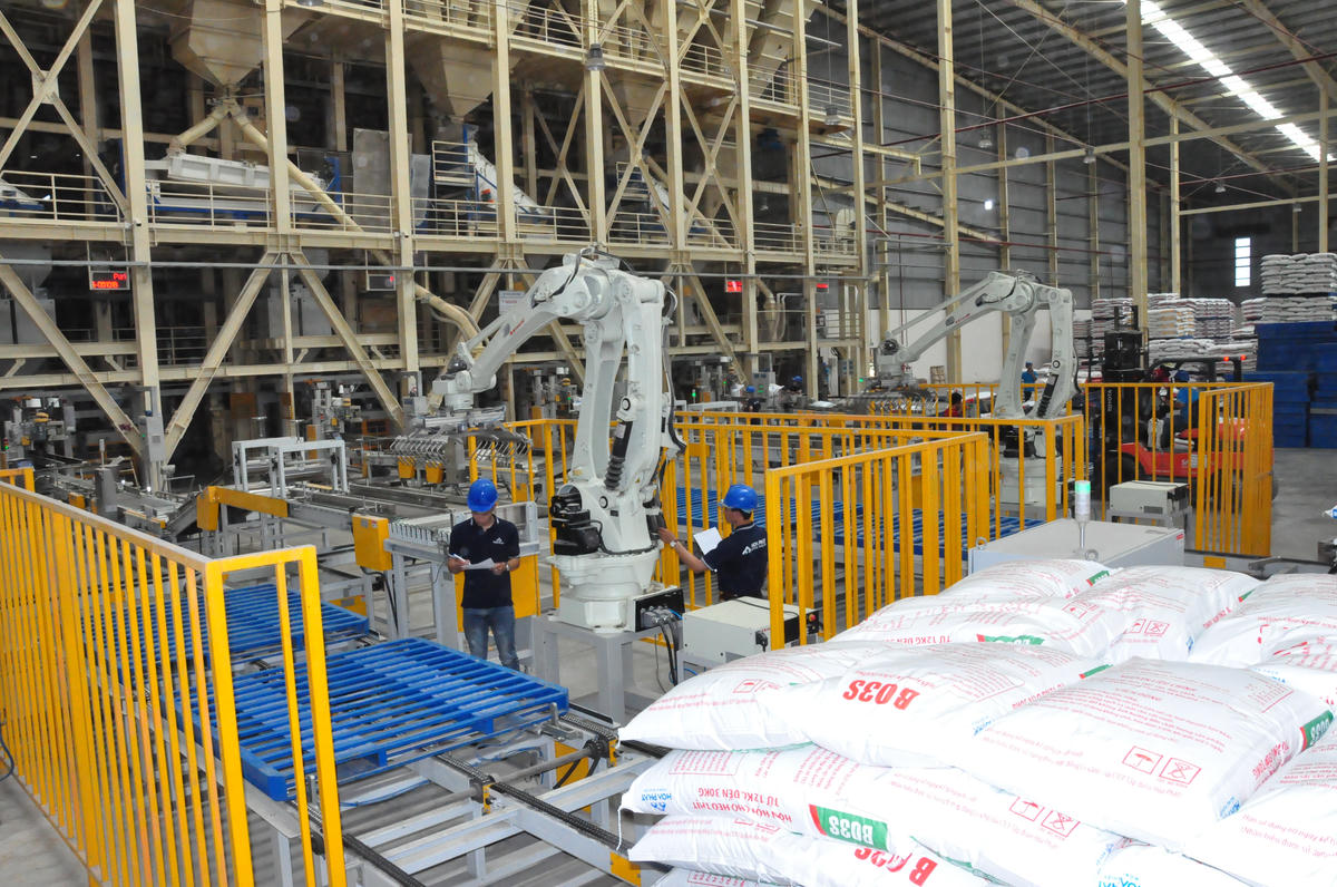 Doanh nghiệp trong nước có thể tham gia nhiều hơn vào chuỗi cung ứng. Ảnh: Nghi Trần.