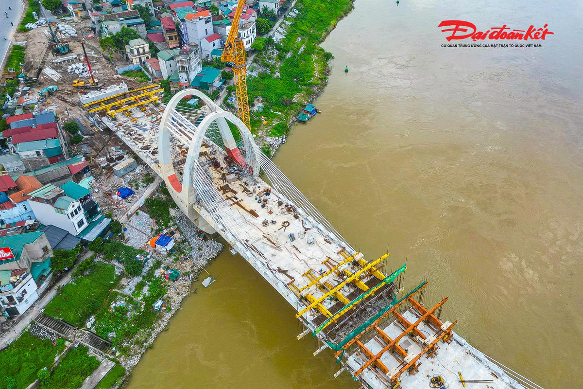 Sắp hợp long cầu Đuống mới, chuẩn bị thông xe sau khoảng 3 năm thi công