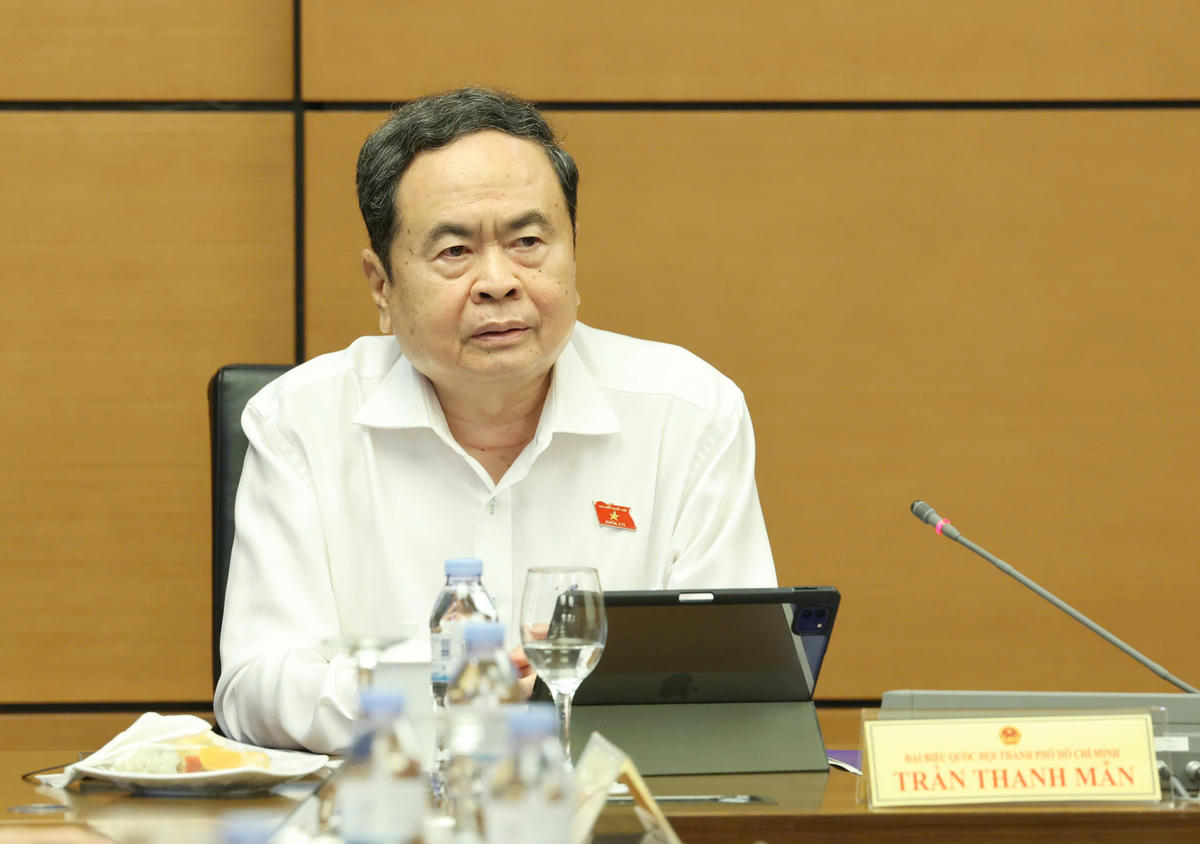 
Chủ tịch Quốc hội: Phổ biến, giáo dục pháp luật phải thực sự trở thành động lực xây dựng văn hóa thượng tôn pháp luật
