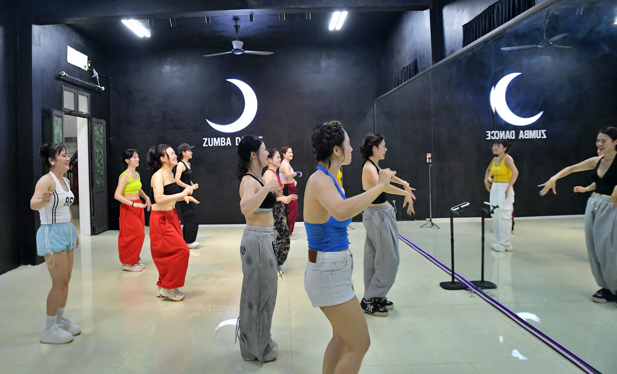 Phòng tập nhảy zumba.