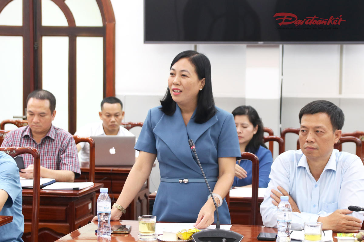 Bà Nguyễn Thị Thanh Phương - Phó Chủ tịch Ủy ban MTTQ Việt Nam thành phố Đà Nẵng phát biểu tại Hội nghị.