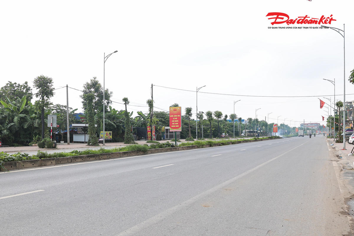 Quốc lộ 21B là một trong những tuyến giao thông hướng tâm quan trọng của Thủ đô, kết nối khu vực phía Nam Hà Nội với các địa phương lân cận. Tuyến đường đi qua 8 xã, phường với tổng chiều dài khoảng 41,77 km, mặt cắt ngang từ 11-35 m, đóng vai trò quan trọng trong phát triển kinh tế - xã hội, tăng cường liên kết vùng và giảm áp lực cho mạng lưới giao thông hiện hữu.