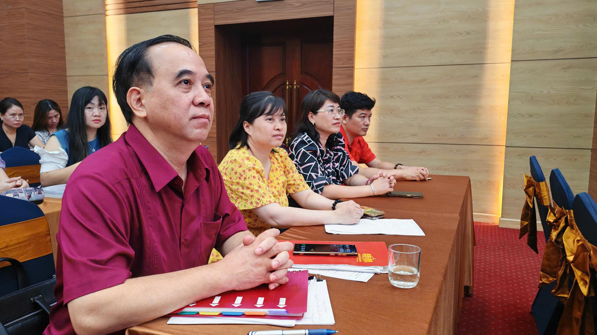 Các đại biểu tham dự Hội nghị