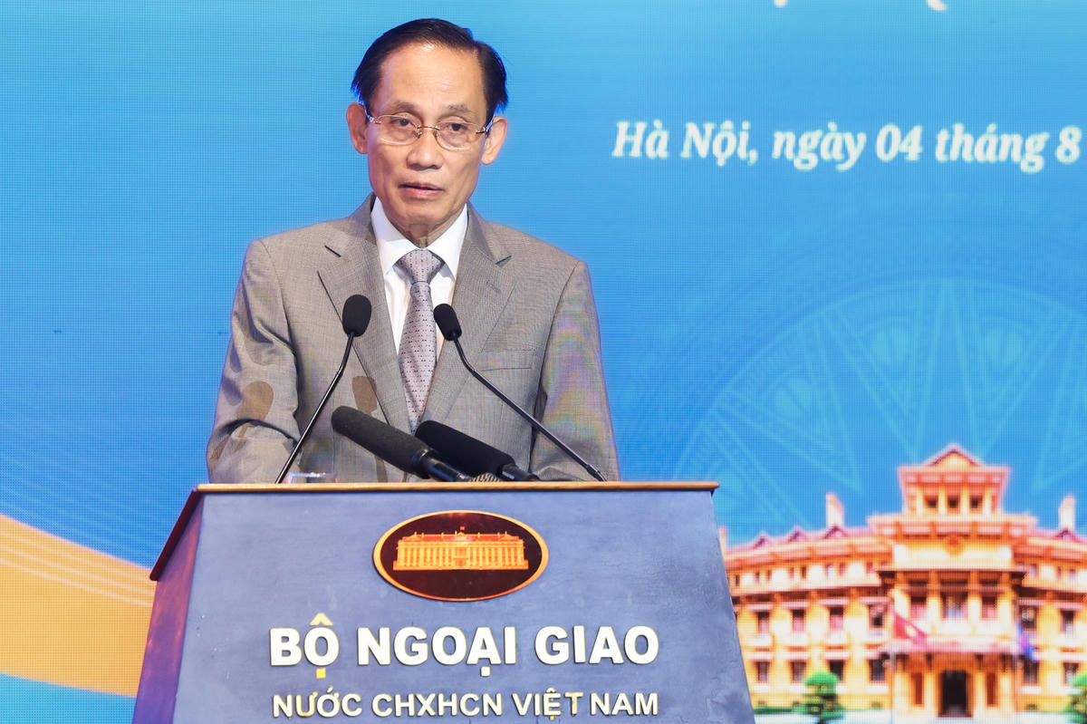 Ngoại giao phục vụ phát triển ngày càng đi vào chiều sâu, nâng cao vị thế quốc tế đất nước