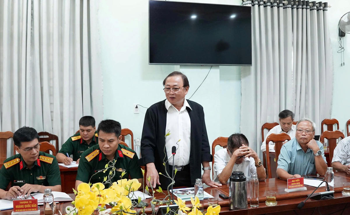 Các đại biểu trình bày ý kiến tại hội thảo. Ảnh: QS.