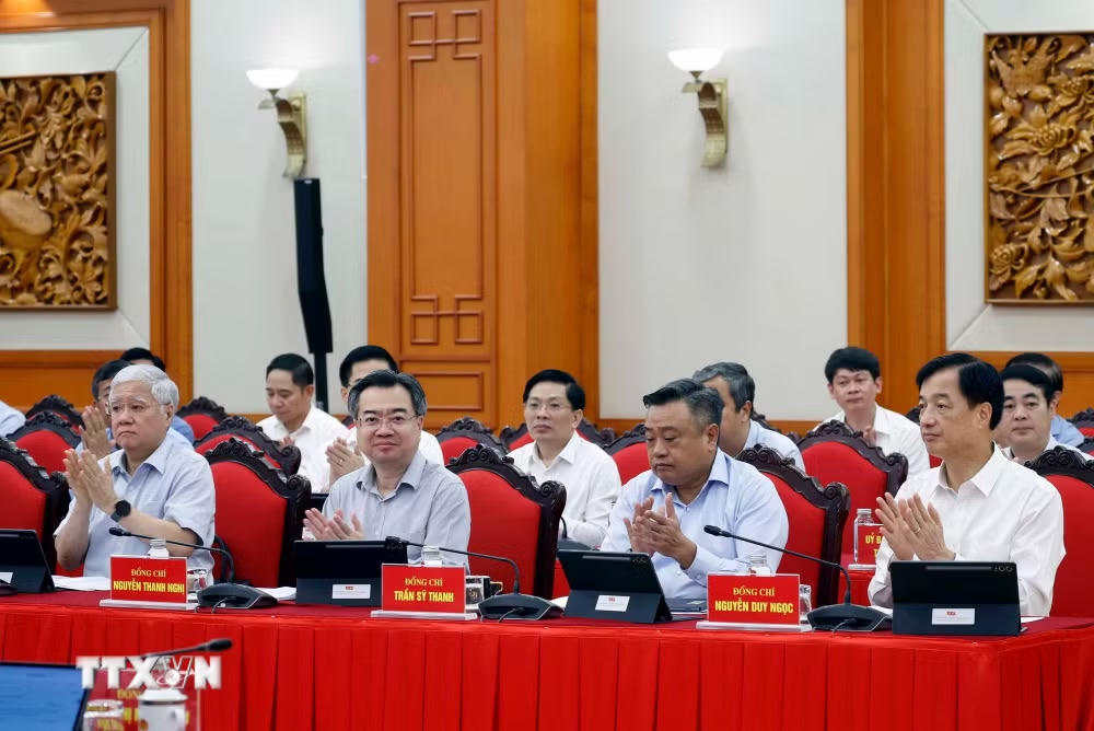 ttxvn-tong-bi-thu-chu-tich-nuoc-chu-tri-phien-hop-thu-nhat-ban-chi-dao-trung-uong-ve-sua-doi-bo-sung-dieu-le-dang-8.jpg