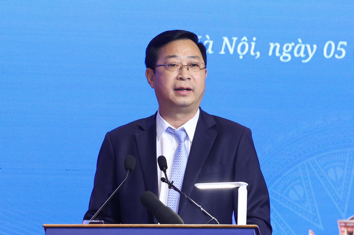 Phó Chủ tịch UBTƯ MTTQ Việt Nam Cao Xuân Thạo phát biểu tại phiên họp (Ảnh: Nguyễn Hải)