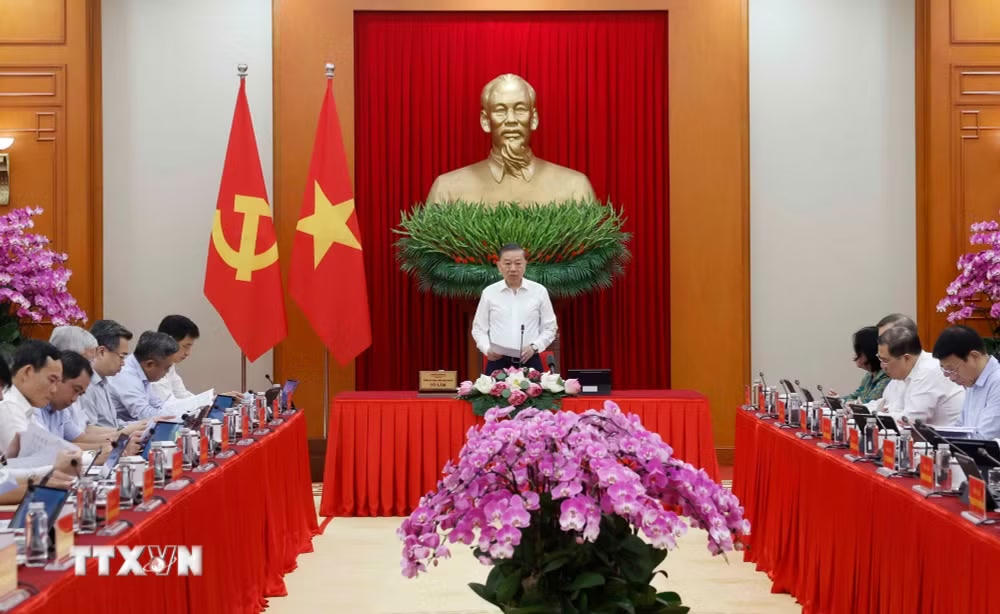 ttxvn-tong-bi-thu-chu-tich-nuoc-chu-tri-phien-hop-thu-nhat-ban-chi-dao-trung-uong-ve-sua-doi-bo-sung-dieu-le-dang-1.jpg