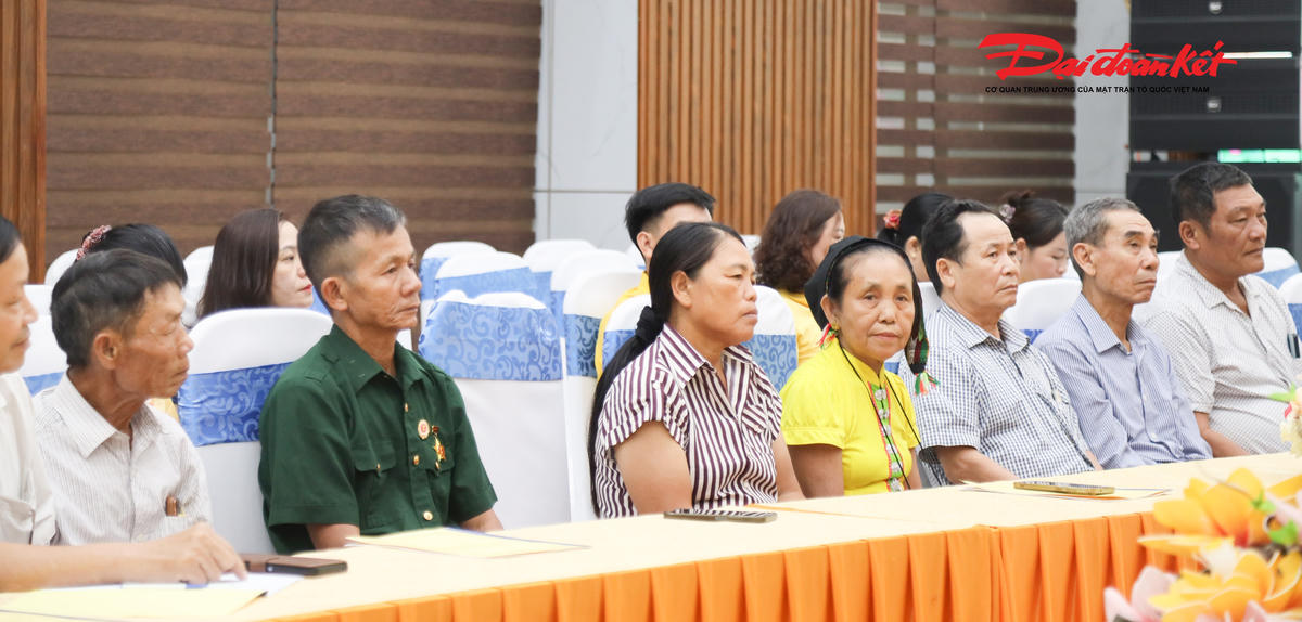 Đại diện người uy tín trong đồng bào dân tộc thiểu số tỉnh Nghệ An năm 2026 tham dự toạ đàm. Ảnh: Điền Bắc