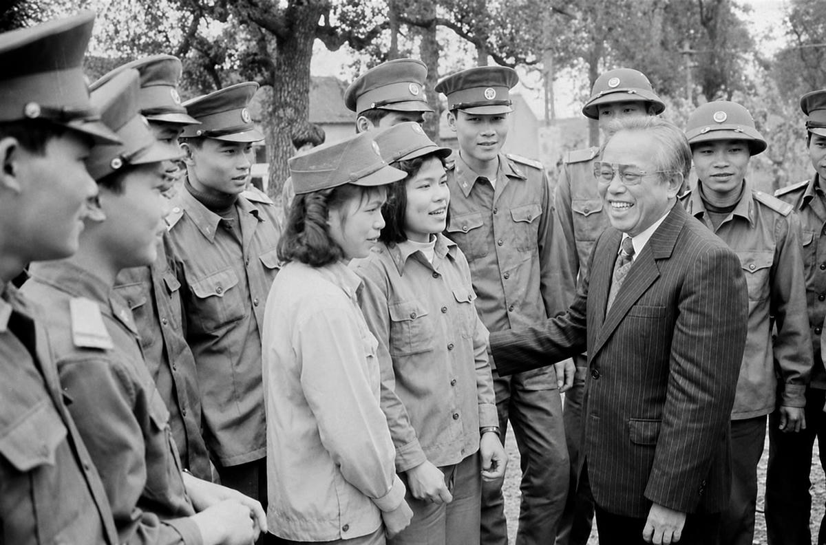 Kỷ niệm 105 năm ngày sinh Chủ tịch Lê Quang Đạo (8/8/1921 - 8/8/2026): Những kỷ niệm không quên 