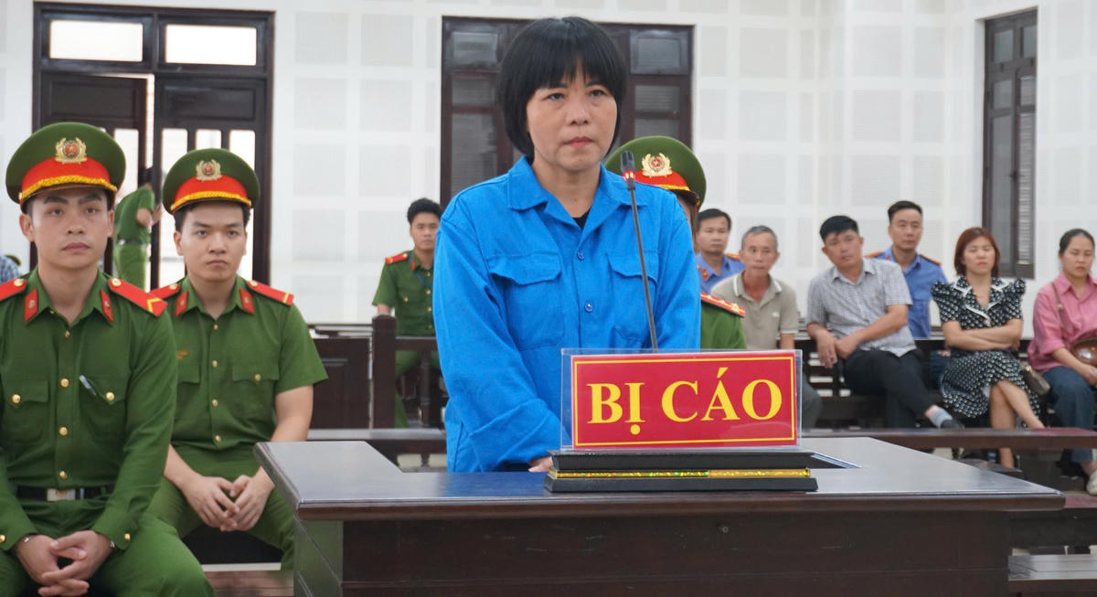 Bị cáo Tô Thị Ty Na tại TAND TP Đà Nẵng. Ảnh: TT.