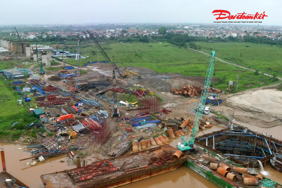 Cầu Hồng Hà vượt mốc 39% tiến độ, 30 mũi thi công chạy nước rút