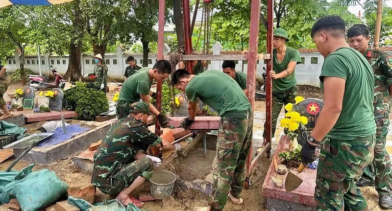Bộ Chỉ huy quân sự tỉnh Điện Biên đặt mục tiêu hoàn thành công tác lấy mẫu các phần mộ liệt sĩ trước ngày 30/9. Ảnh: Đ.Hạnh.