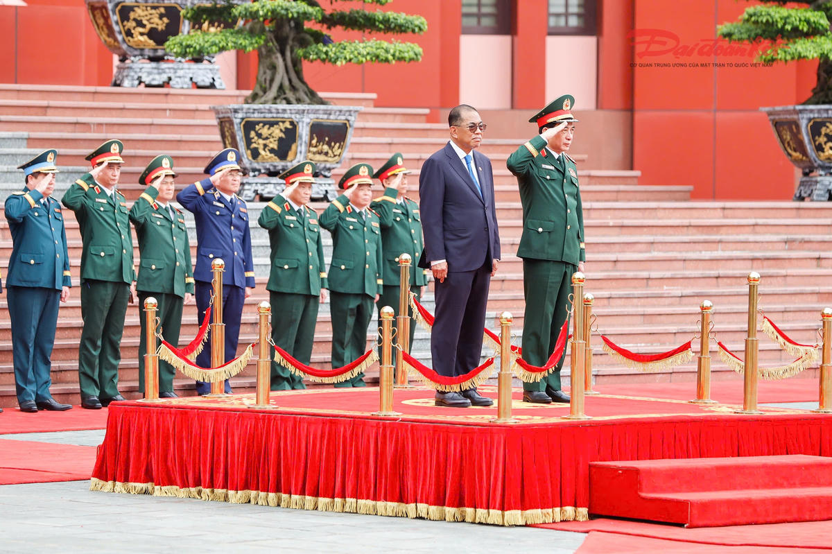 Đại tướng Phan Văn Giang chủ trì lễ đón Bộ trưởng Quốc phòng Malaysia.
 Ảnh: Quang Vinh
