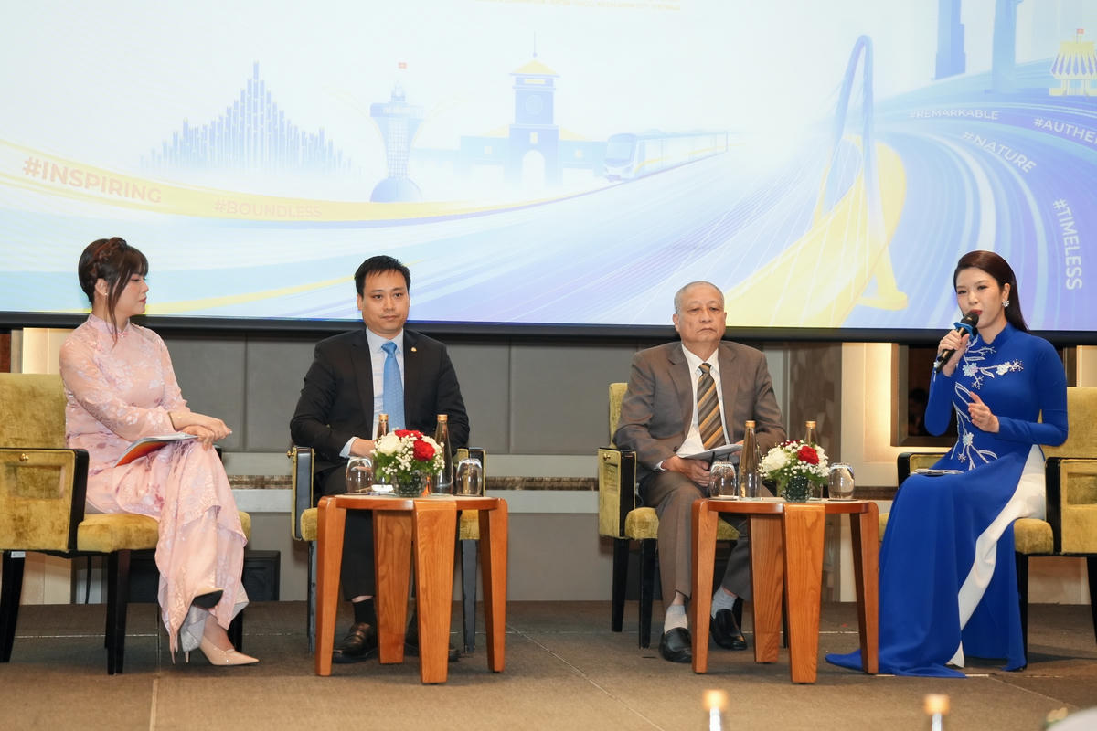 Đại diện các đơn vị chia sẻ thông tin về ITE HCMC 2026. Ảnh: P.M