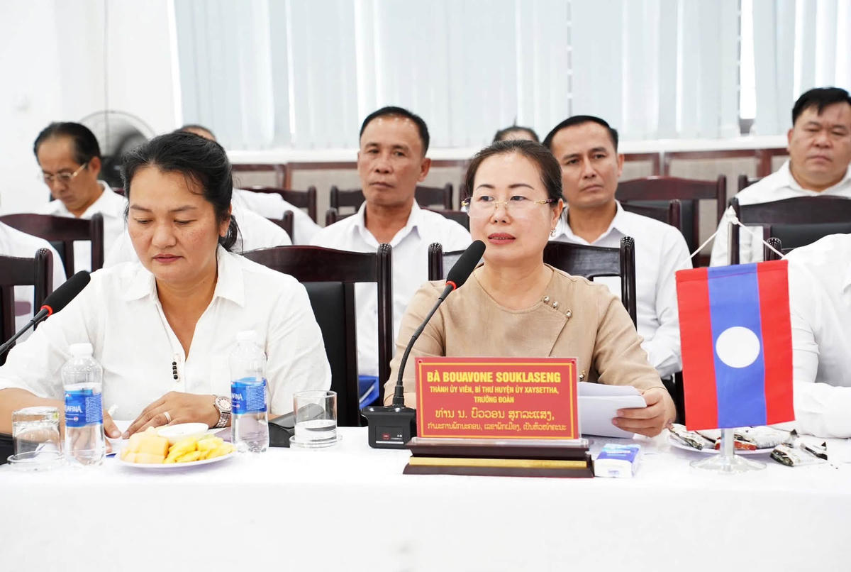 Đoàn đại biểu Lào học tập kinh nghiệm về thủ tục hành chính một cửa tại TP Đà Nẵng