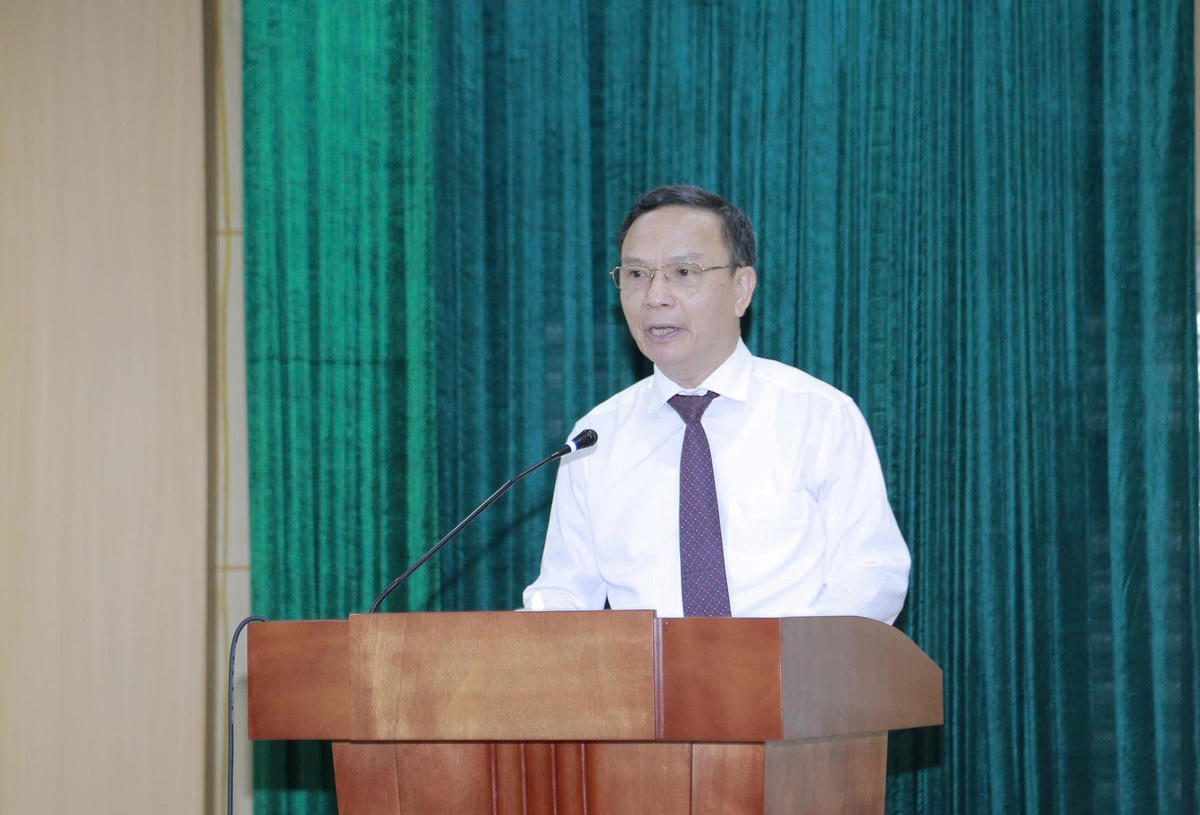 Thay mặt 17 hội quần chúng nhận quyết định, ông Trịnh Ngọc Dũng - Chủ tịch Hội Bảo trợ Người khuyết tật, Trẻ mồ côi và Bảo vệ quyền trẻ em tỉnh Thanh Hóa phát biểu nhận nhiệm vụ tại hội nghị.