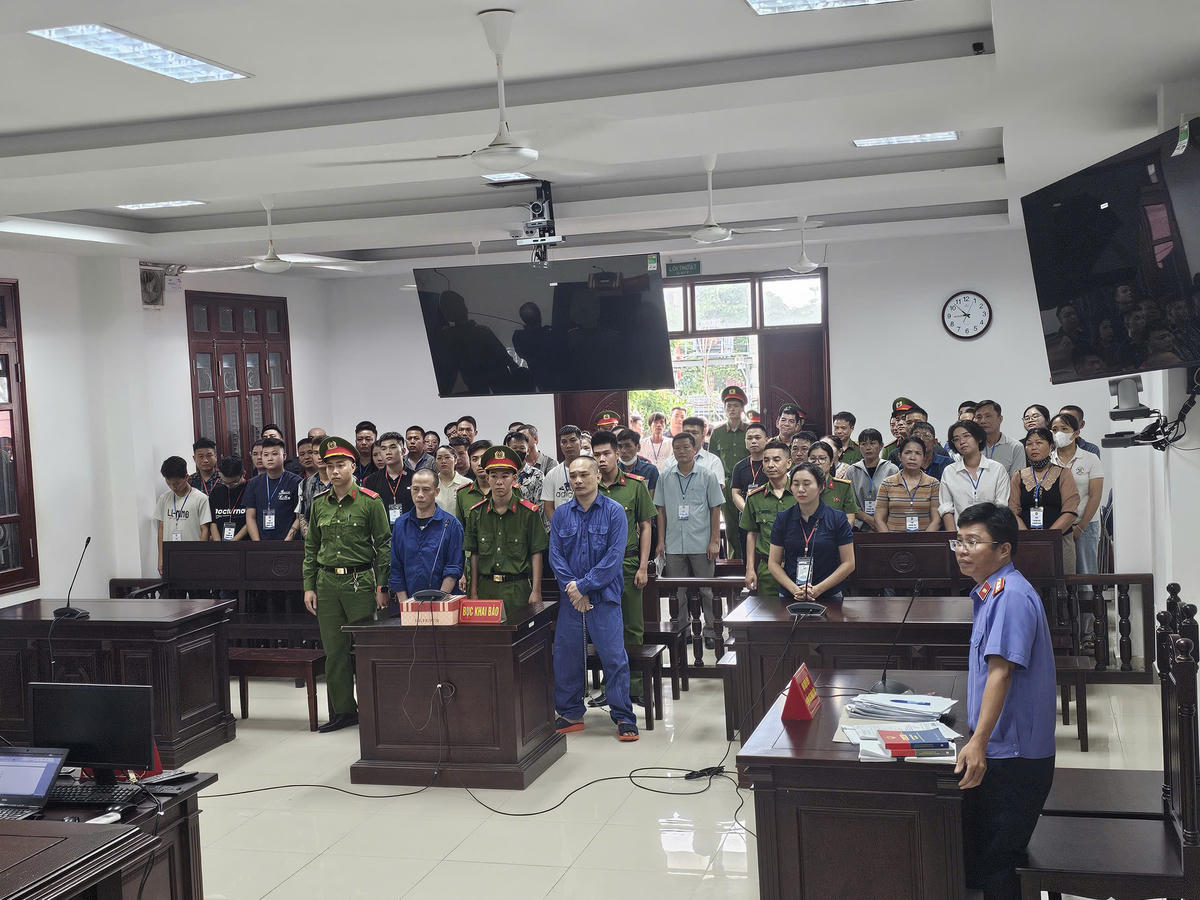 Phiên tòa xét xử sơ thẩm đối với Nguyễn Thành Long và Nguyễn Văn Tuấn. Ảnh: TAND TP Hải Phòng.