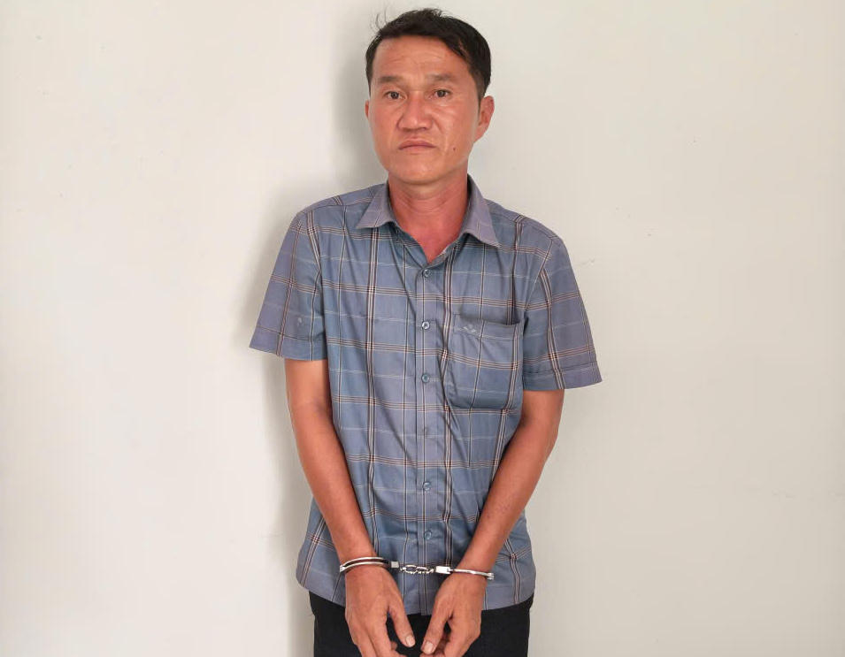 Đối tượng Trần Văn Hiệp bị bắt giữ. Ảnh: C.A.
