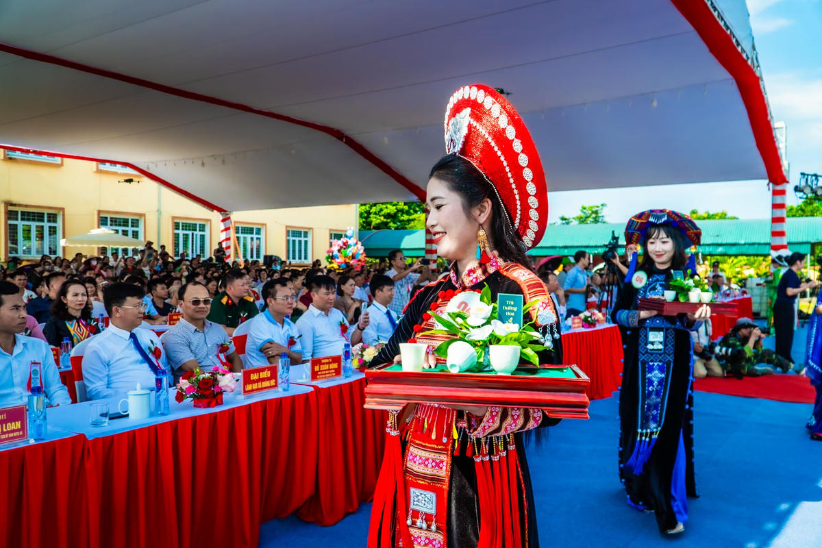 Quảng Ninh: Phát triển du lịch gắn với cây chè Đường Hoa