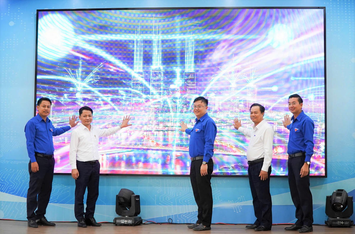 Thành đoàn Đà Nẵng phát động triển khai 3 mô hình gồm:“Mang chính sách công đến từng hộ gia đình”, “Tuổi trẻ Đà Nẵng-Gieo điều tử tế” và “Người bạn đồng hành”. Ảnh: HĐ.