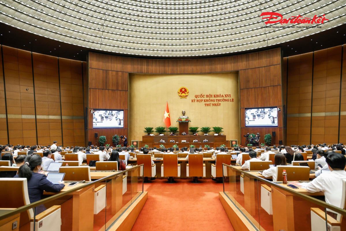 Quang cảnh phiên thảo luận buổi sáng. (Ảnh: Quang Vinh)