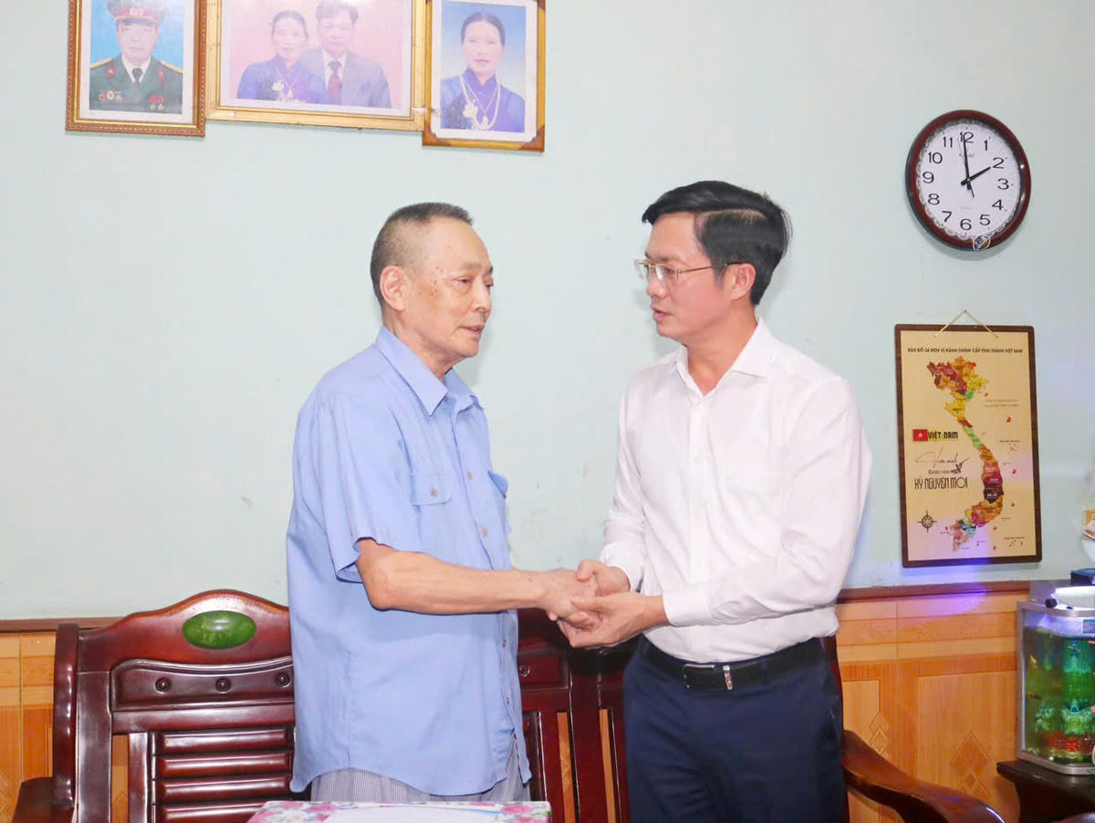 Hải Phòng: Thăm, tặng quà nạn nhân chất độc da cam