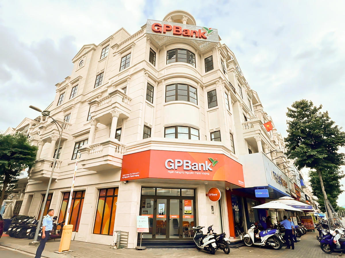 Mặt ngoài chi nhánh GPBank Gò Vấp.