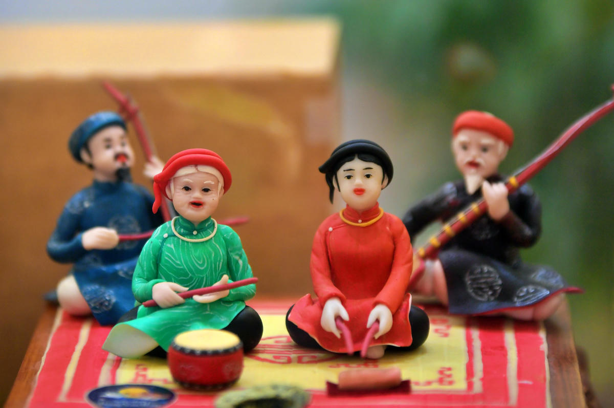 Tác phẩm tò he nghệ thuật truyền thống Ca trù.