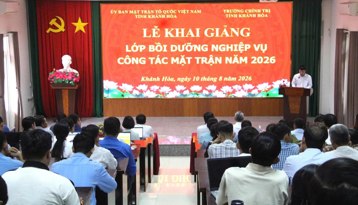 Quang cảnh Lễ khai giảng lớp bồi dưỡng nghiệp vụ công tác Mặt trận năm 2026.