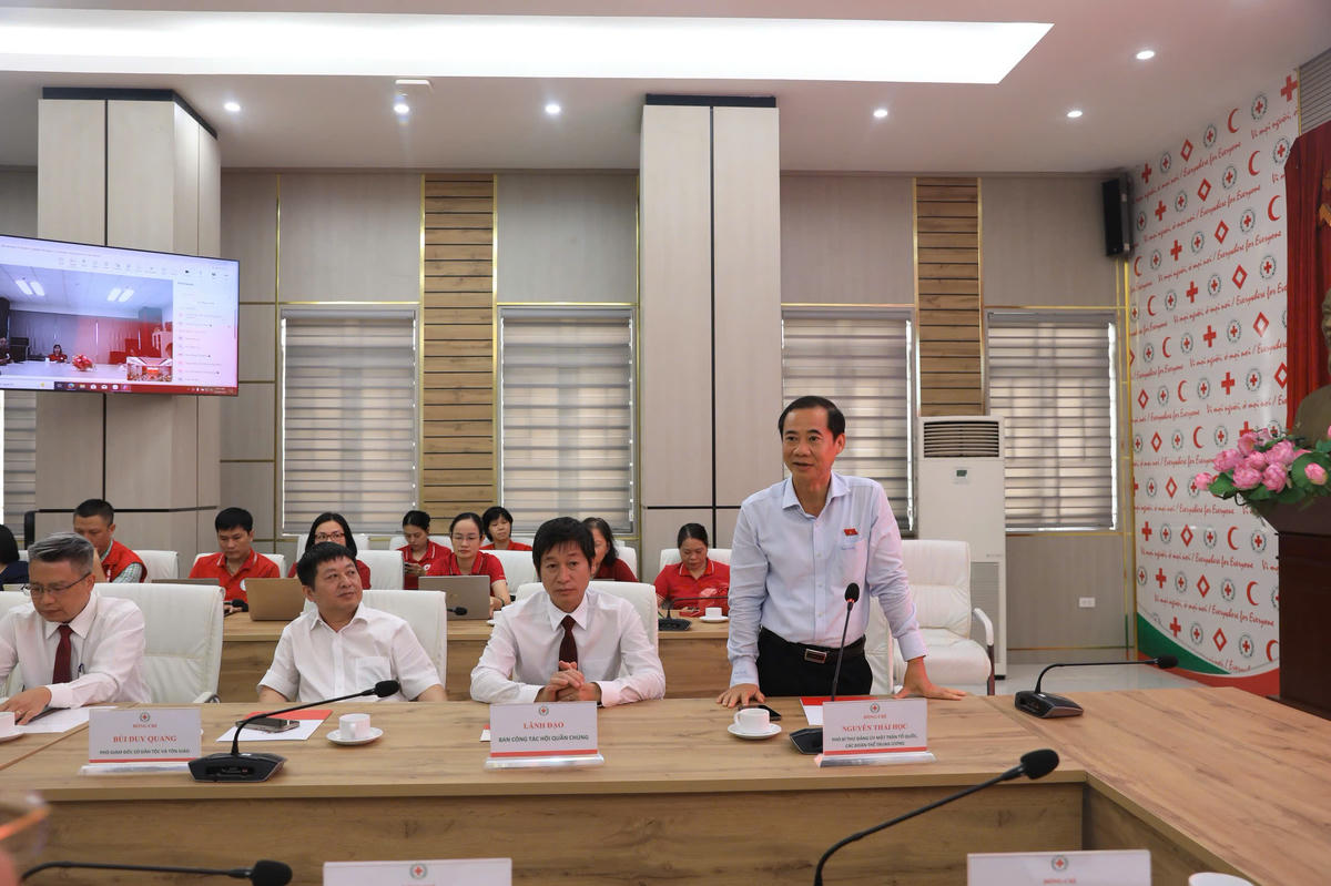 Ông Nguyễn Thái Học, Phó Bí thư Đảng ủy MTTQ, các đoàn thể Trung ương phát biểu tại Lễ công bố quyết định. Ảnh: PV