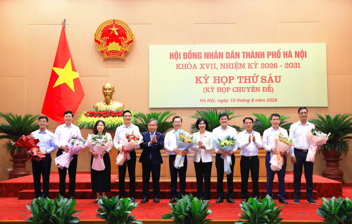 Hà Nội chính thức miễn nhiệm chức vụ Ủy viên UBND thành phố đối với 11 cá nhân